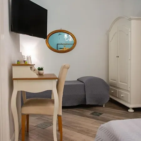 Guest house Real Giardinetto A Toledo 2*